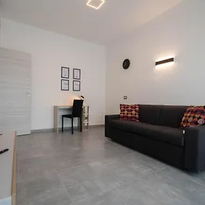  Appartamento L&m, Rhomilanofiera